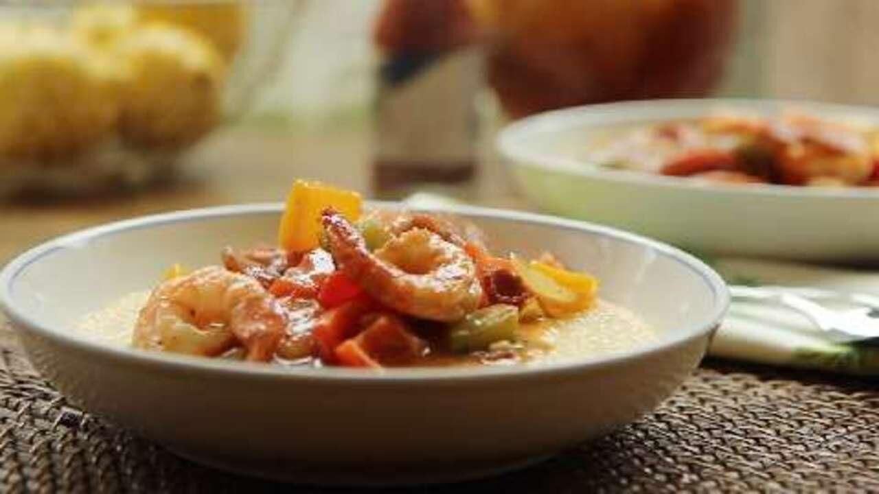 Old Charleston Style Shrimp and Grits